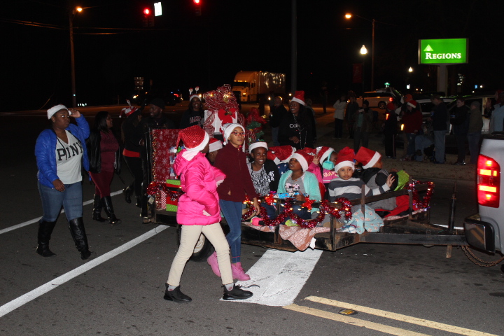 See Video And Pictures From The Lincoln, Alabama Christmas Parade 2019 ...